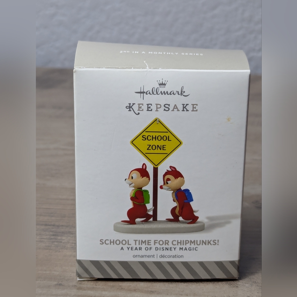 Hallmark Keepsake School Time For Chipmunks, A Year Of Disney Magic Ornament